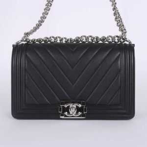 Chanel - Medium Boy Flap Bag Chevron Calfskin Noir